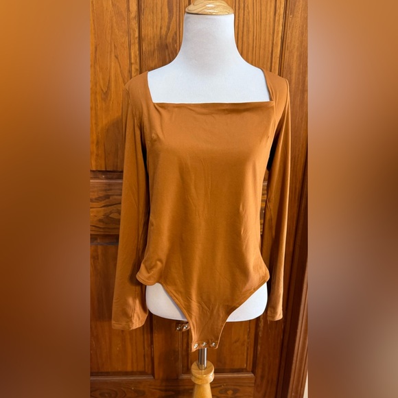 XL REORIA Carmel color square neck bodysuit NWT. Never worn. Buttery soft - Picture 1 of 5